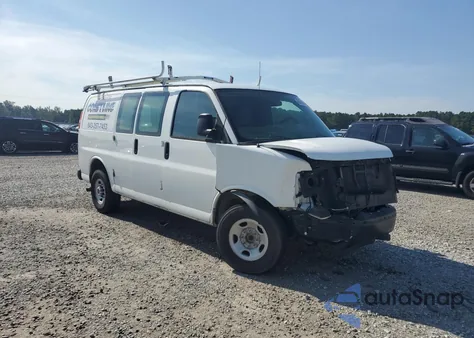 2015 GMC Savana G2500 z USA, uszkodzony, nr VIN 1GTW7FCF3F1236055